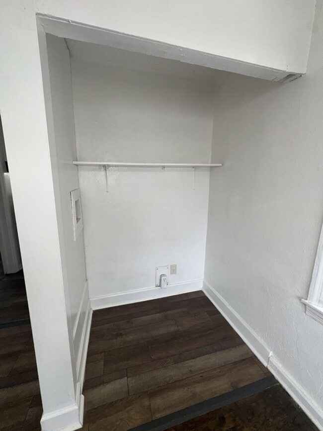 Building Photo - 938 Booker Ave