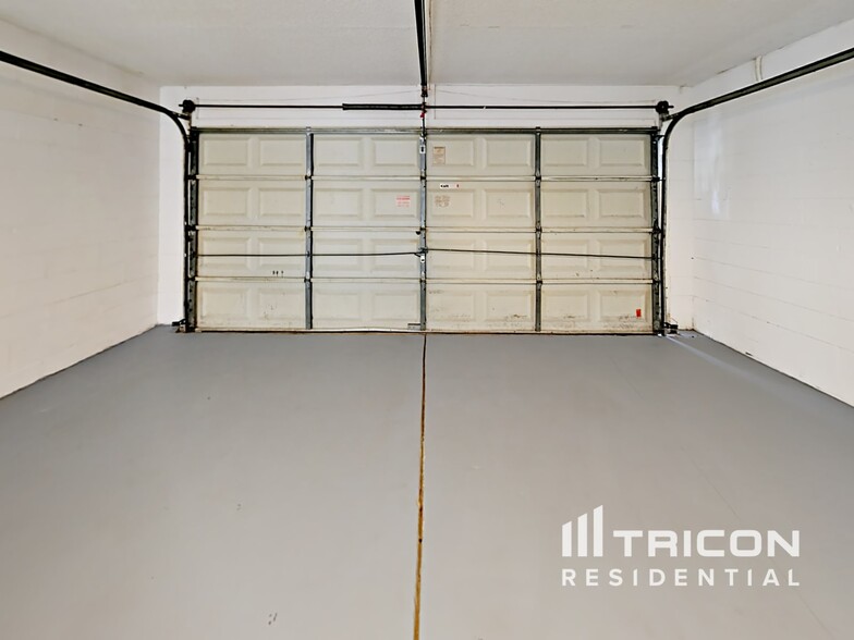 Building Photo - 1205 Tiger Wood Ct