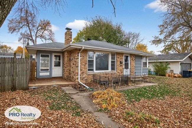 Building Photo - 3 Bedroom Home in Shakopee