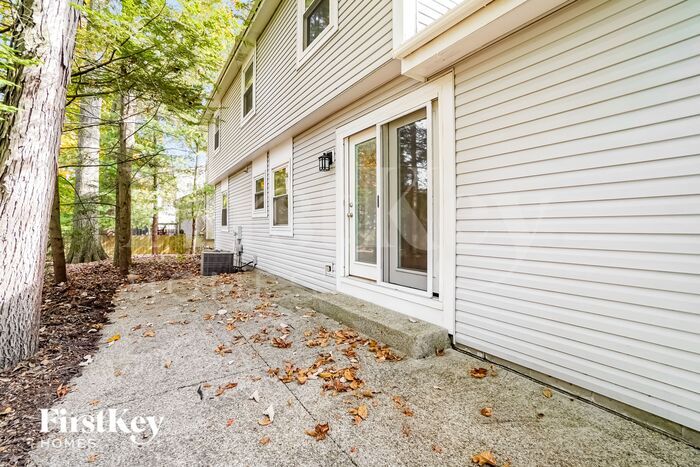 Building Photo - 819 Lindenhaven Ct