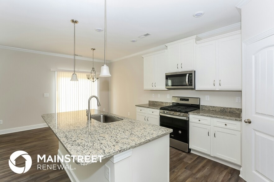 Building Photo - 3824 Allenby Pl