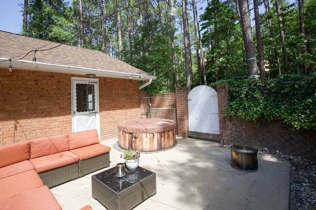 Building Photo - 3 bedroom home in Southern Pines