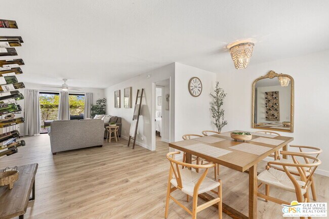 Building Photo - 2230 S Palm Canyon Dr