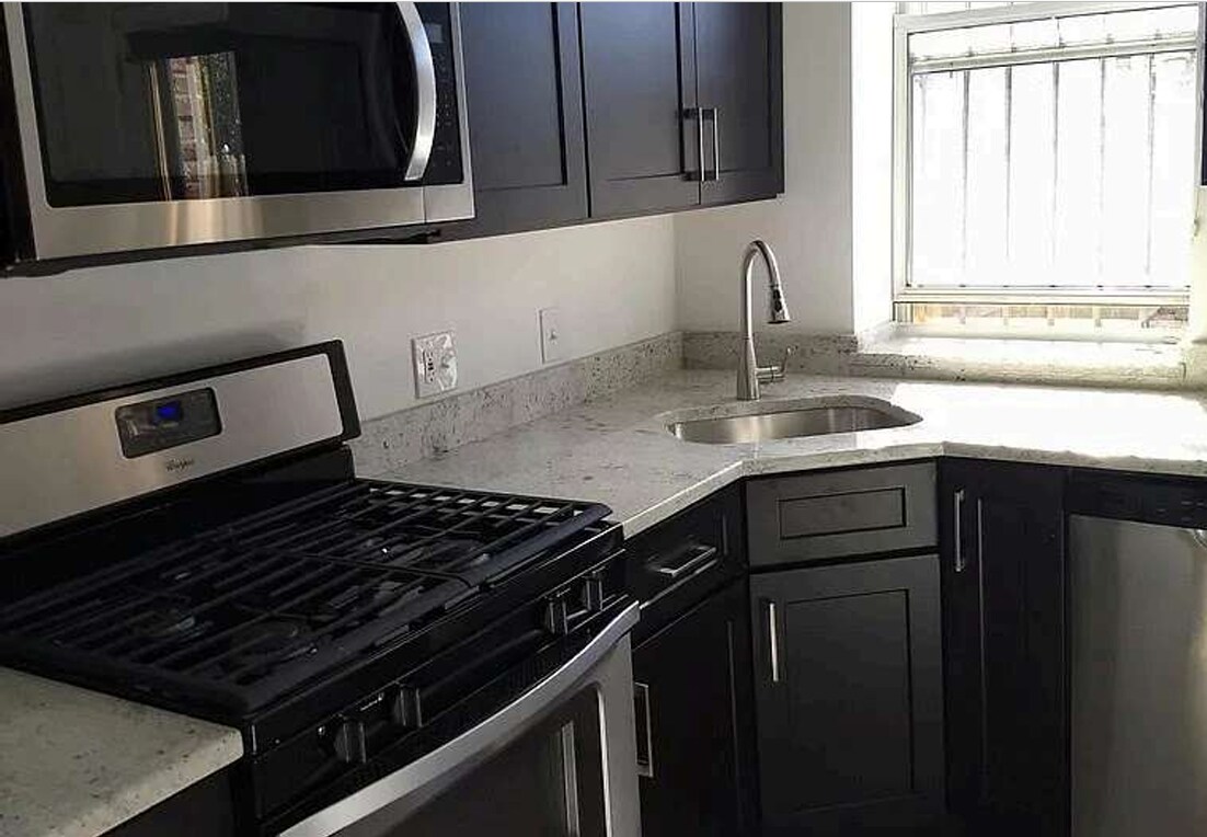 Kitchen - 432 Oakdale Pl NW