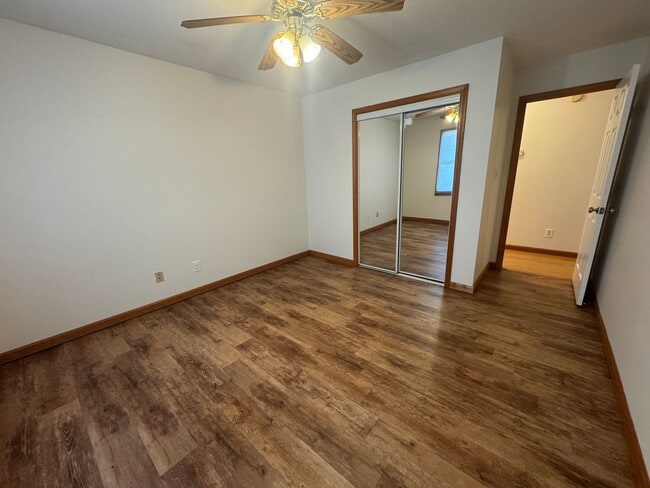 Building Photo - 3 Bedroom, 2 Bath New Rental Alert in Chat...