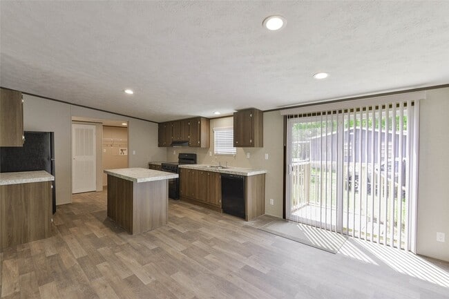 Building Photo - 25150 Faraway Ln