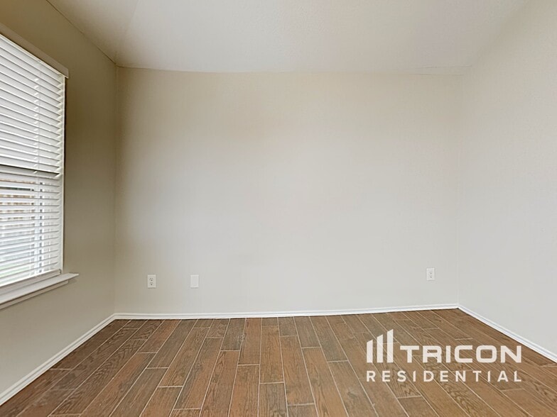 Building Photo - 7214 Winter Song Dr