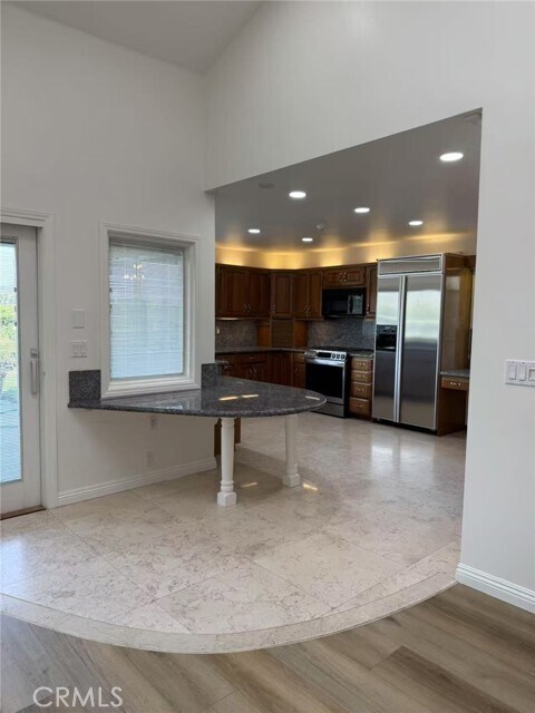 Building Photo - 1461 Flinton Ct