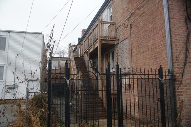 Building Photo - 2719-2723 W 66th St