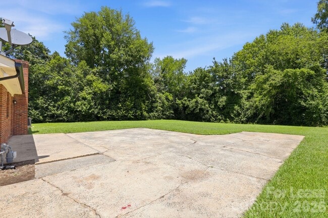 Building Photo - 4609 Randolph Rd
