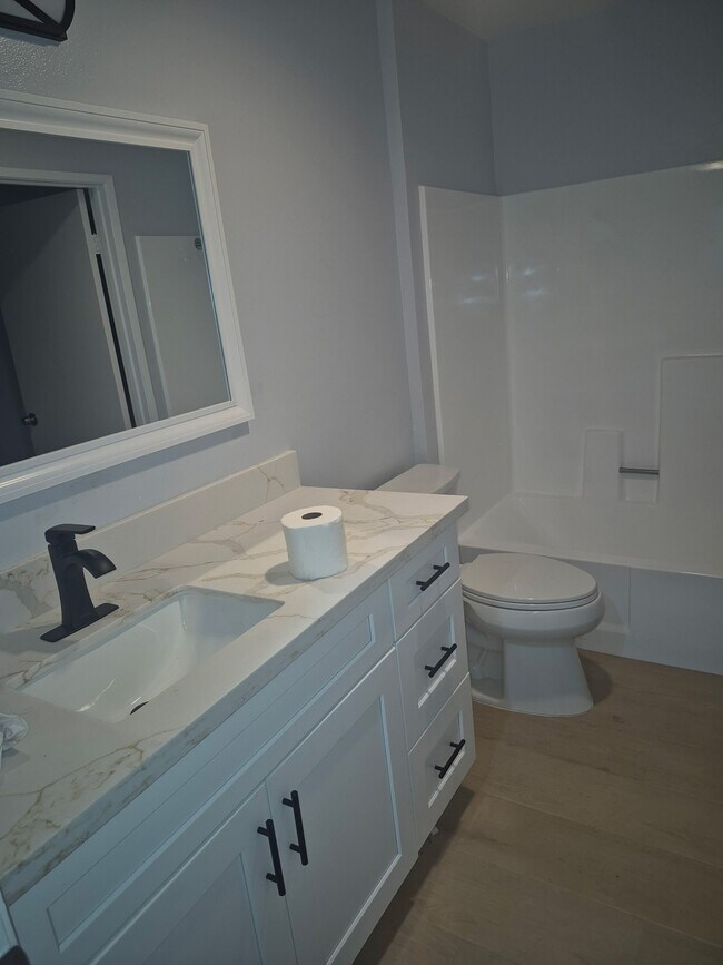 Building Photo - 14831 Sherman Way