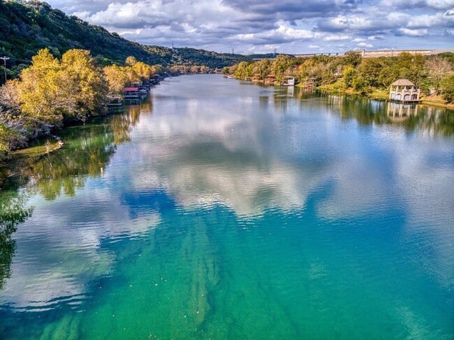 Building Photo - 14707 Little Fox Trail