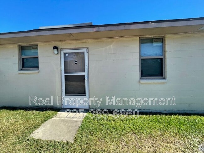 Building Photo - 38294 1494