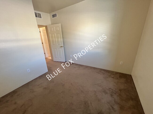 Building Photo - 5459 W Mosquito Dr