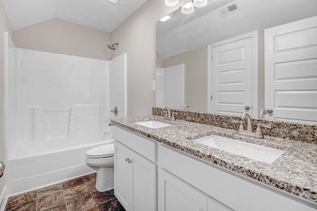 Building Photo - 312 Kingston Cir