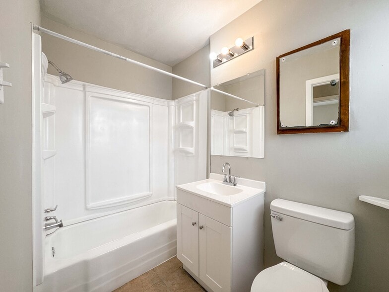 Building Photo - 1122 N Natchez Dr