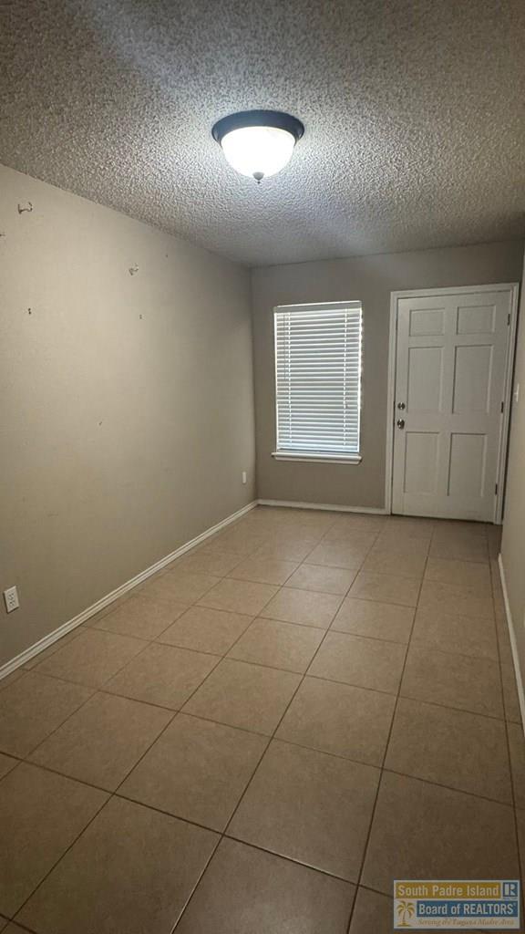 Building Photo - 108 W Capricorn Dr