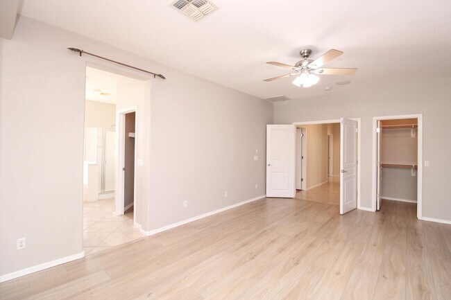 Building Photo - 361 S Melba St