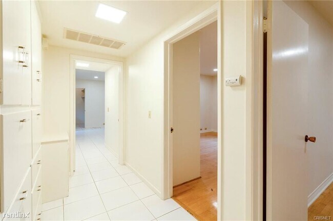 Building Photo - 3 br, 2.5 bath House - 1510 Virginia Ave