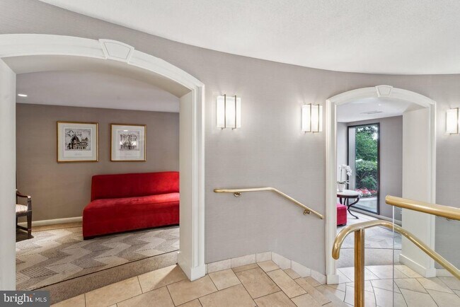 Building Photo - 8340 Greensboro Dr