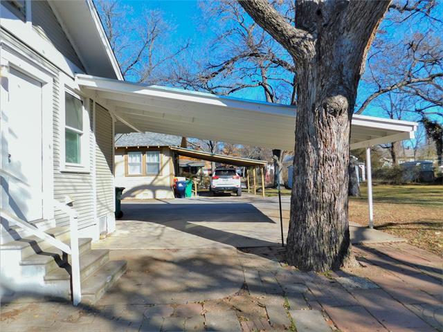 Building Photo - 808 N Elm St