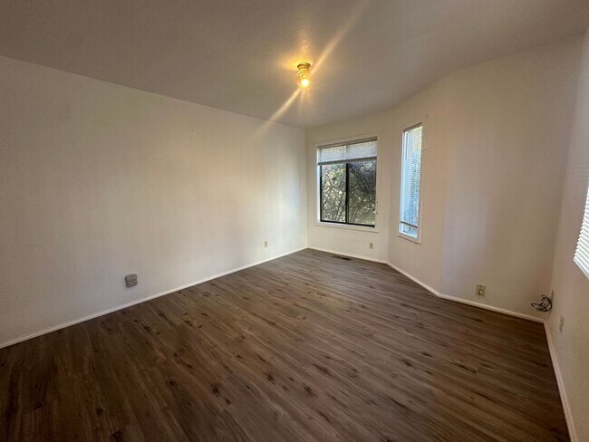 Building Photo - 2 Story Home in Soquel