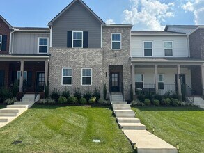 Building Photo - 1421 Knox Ln