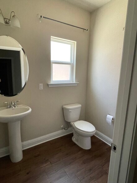 Building Photo - 6891 Spaniel Dr