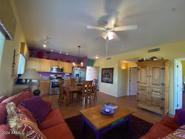 Building Photo - 16545 E Gunsight Dr