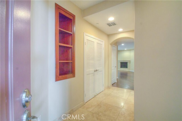 Building Photo - 4551 Coldwater Canyon Ave