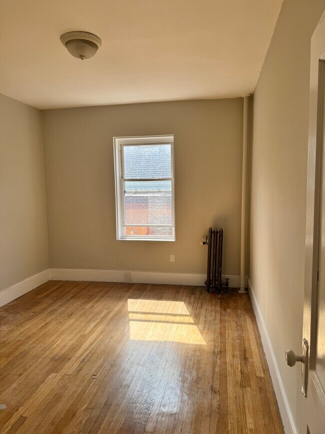 Building Photo - 38 Hemenway St