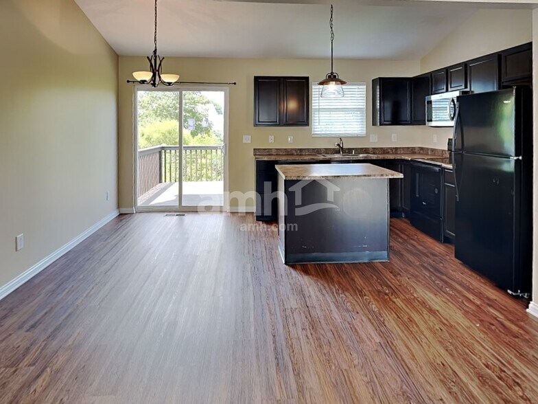 Building Photo - 10312 Stonewall Ct