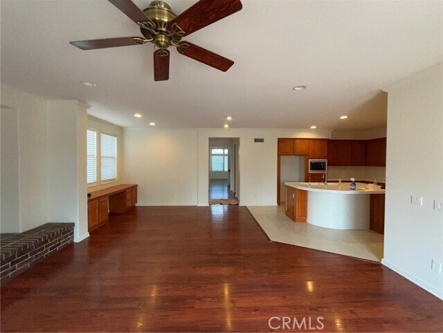 Building Photo - 8247 E Marblehead Way