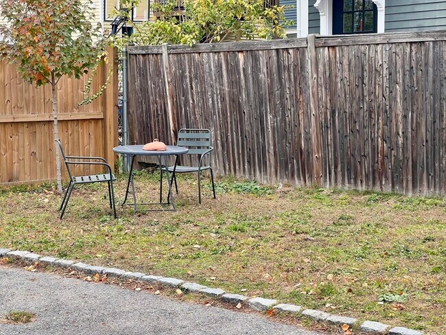 Building Photo - 188 Franklin St