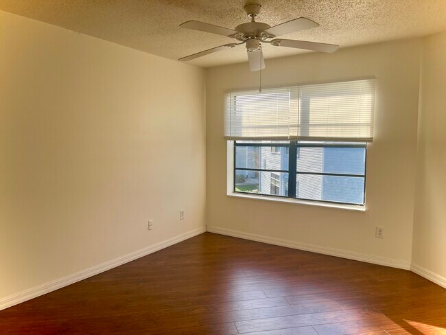 Building Photo - 3795 Atrium Dr