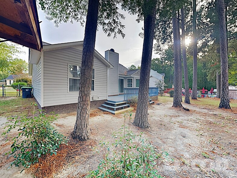 Building Photo - 430 Forest Grove Cir