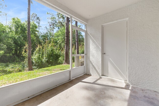 Building Photo - 8671 Hunters Key Cir