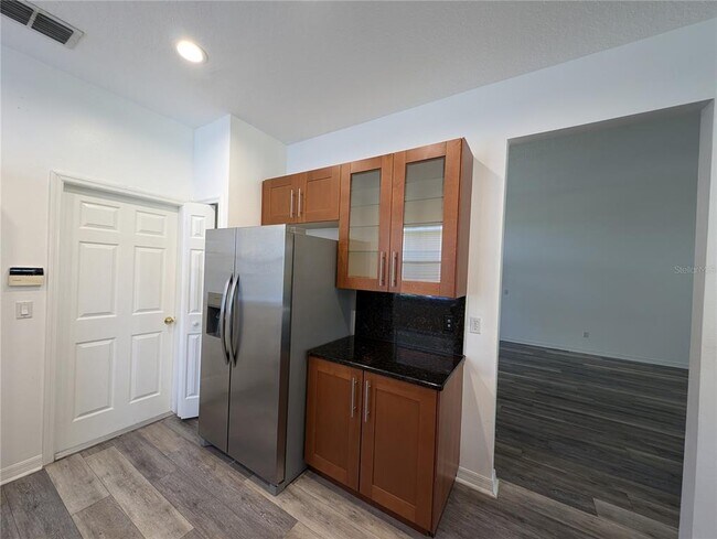 Building Photo - 5281 Los Palma Vista Dr