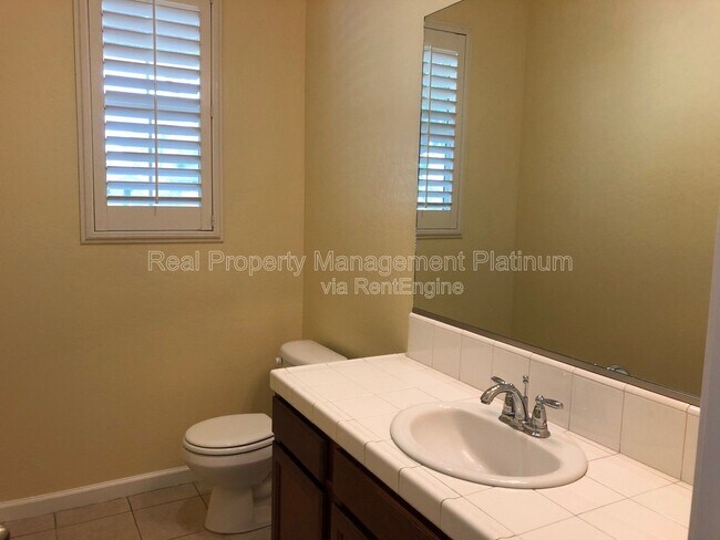 Building Photo - 4437 W Pinsapo Dr