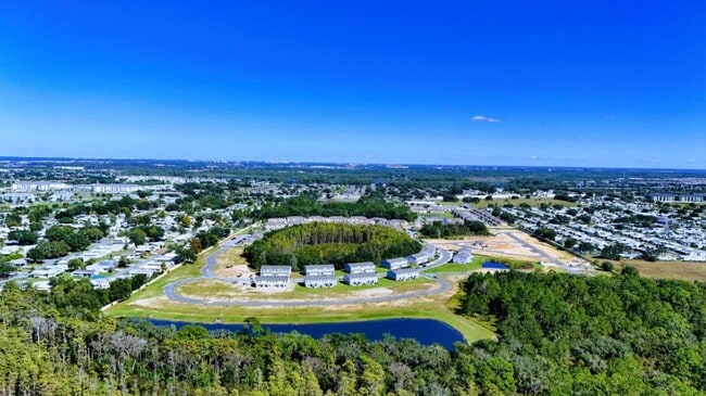 Building Photo - 1602 Fan Palm Dr