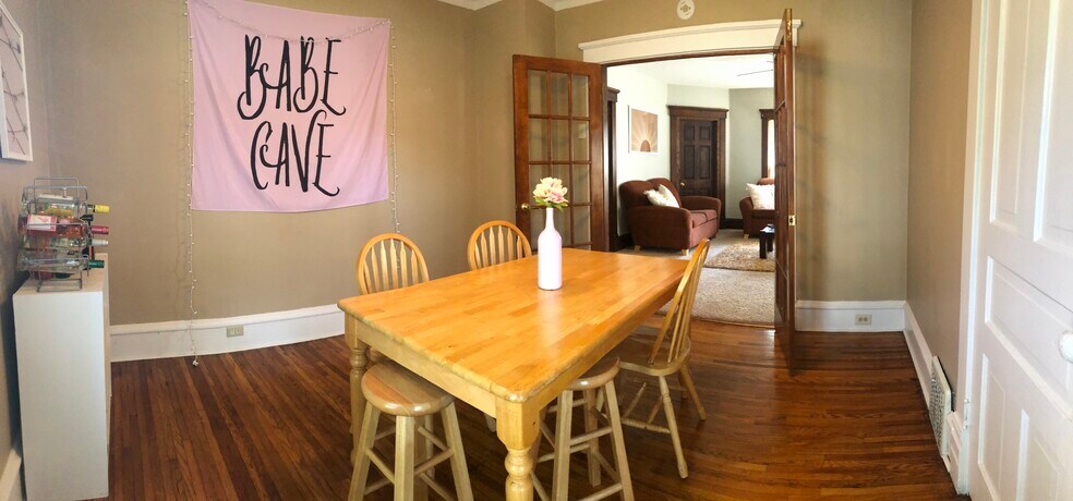 Dining Room - 514 Walnut St