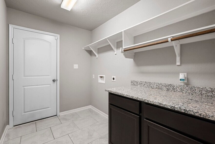 Building Photo - 2079 Positano Loop