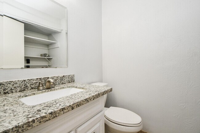 Building Photo - 4206 Belle Park Dr