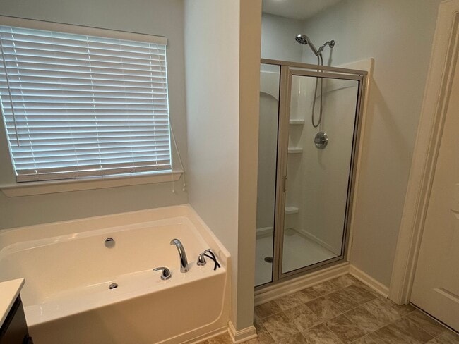 Building Photo - 742 Kensey Park Ln