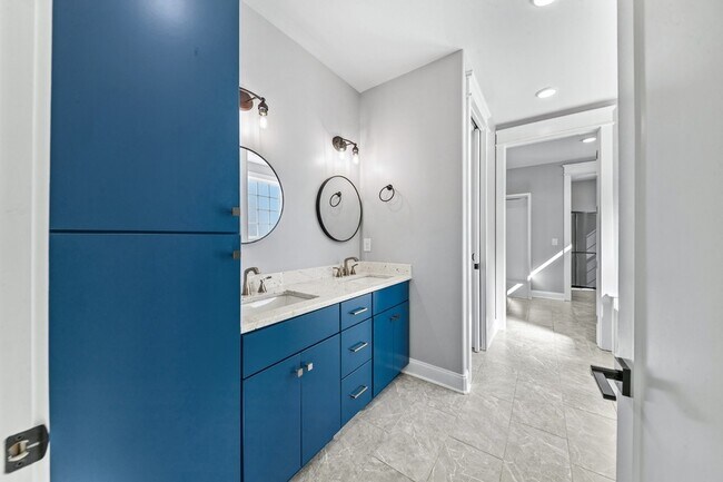 Building Photo - 601 Joyce Ave