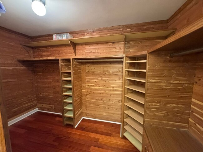 Building Photo - 4-Bedroom 3-Bath House in Quechee