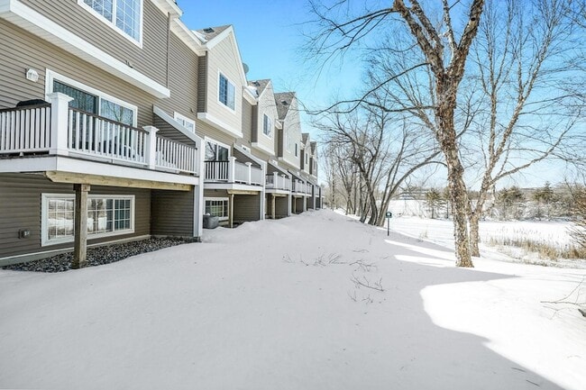 Building Photo - 10514 8th Ave N