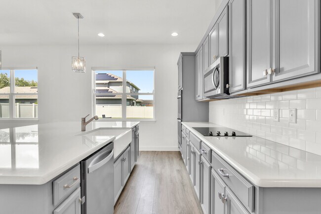 Building Photo - 5404 Golden Apple Dr