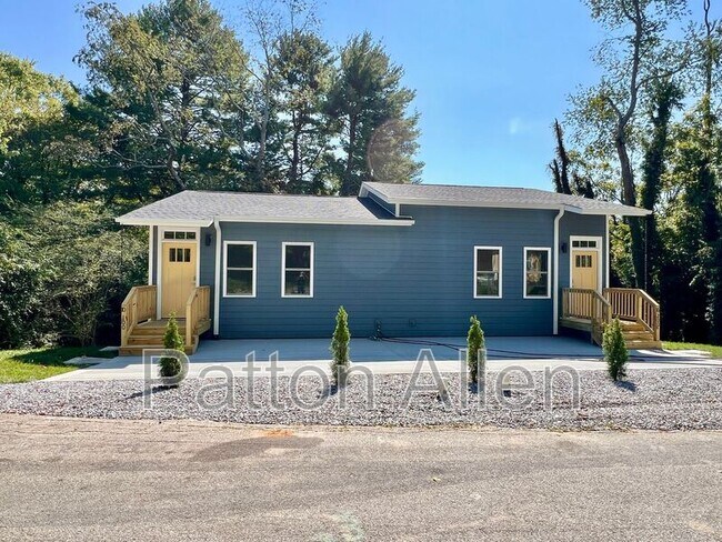 Primary Photo - 10 Deaver Park Cir