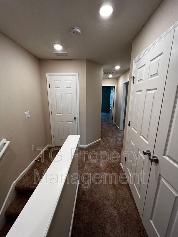 Building Photo - 238 Mustard Hill Ct